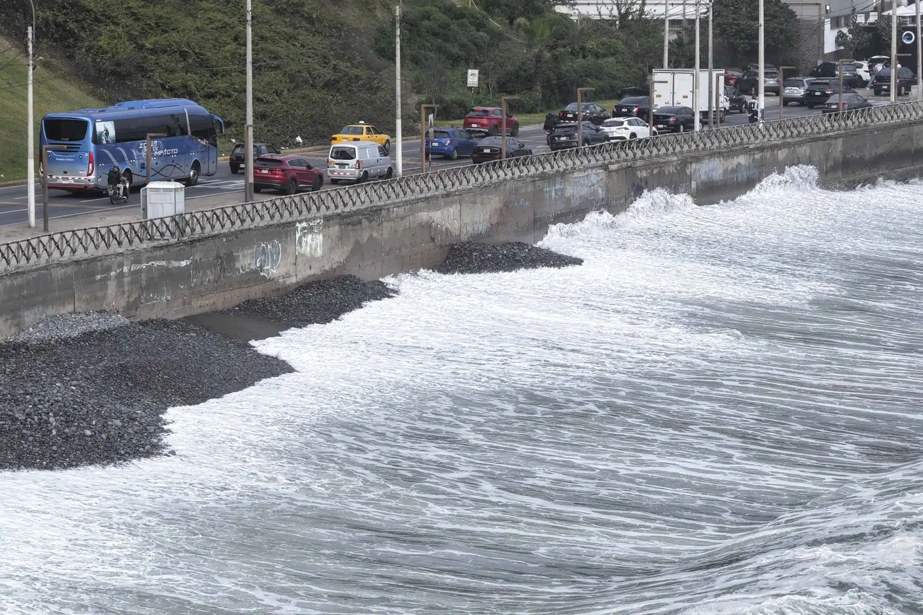 Oleajes anómalos se registrarán en los litorales norte y centro del 14 al 18 e agosto