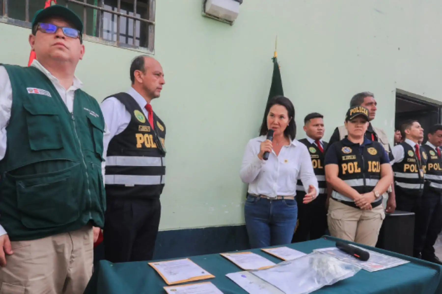 Presidenta Fujimori destacó labor de policías de Tumbes tras captura de banda criminal