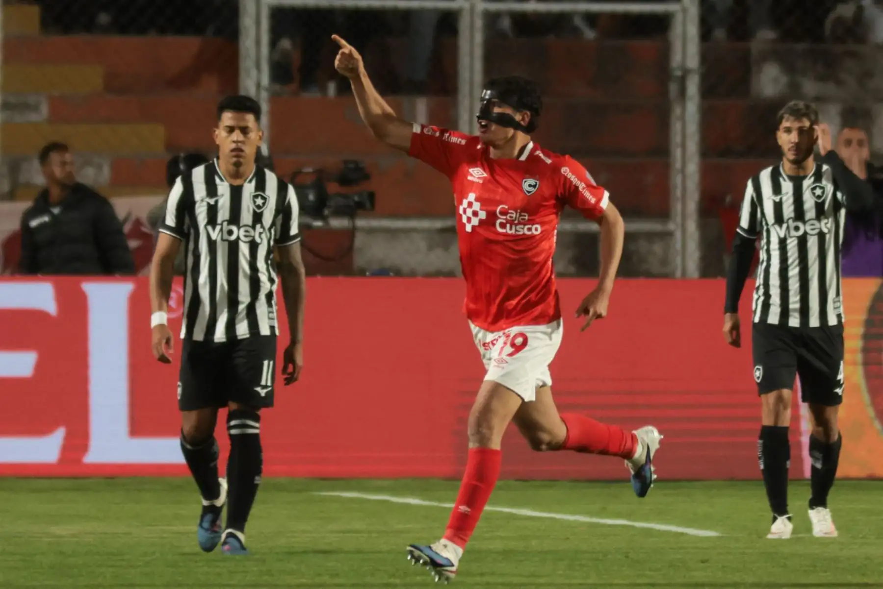 Cienciano: El conmovedor llanto de Matías Succar tras su triplete ante Botafogo [video]