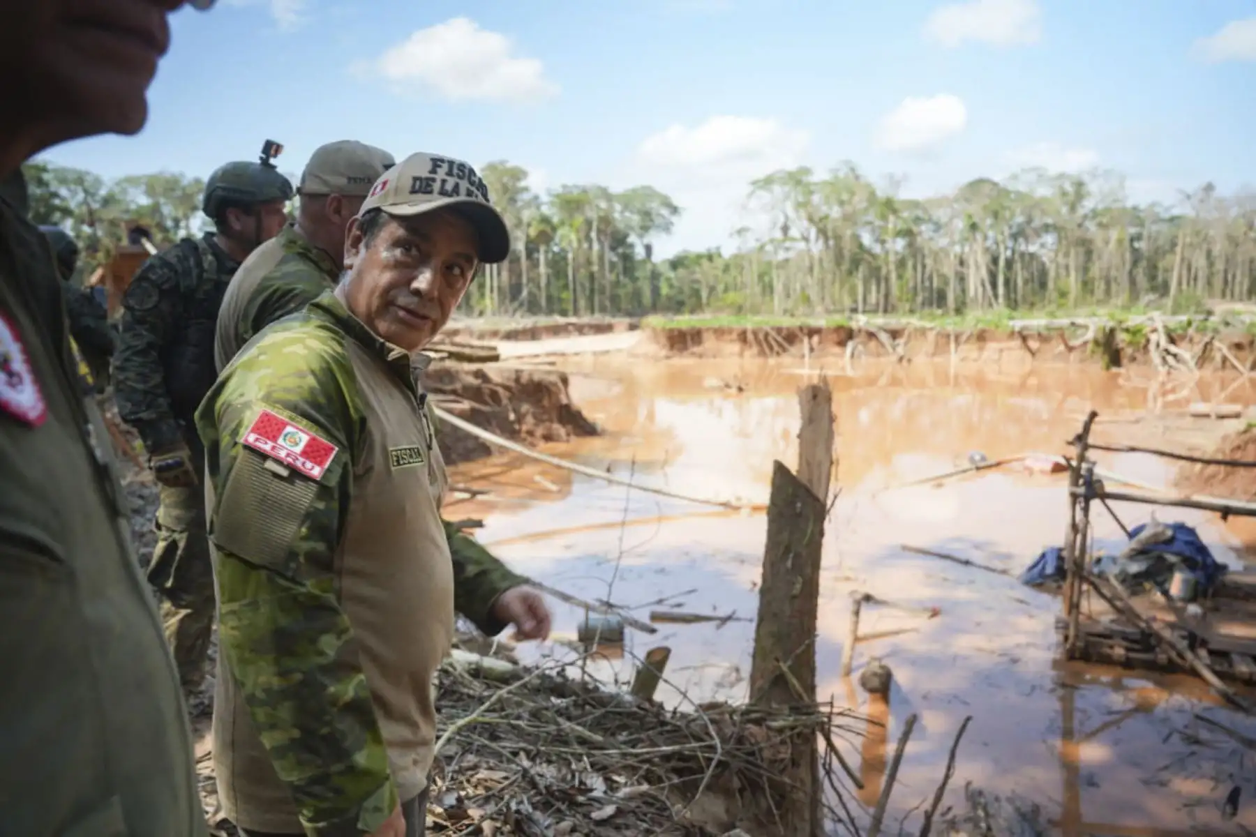 Fiscal de la Nación supervisa megaoperativo contra minería ilegal en Reserva de Tambopata