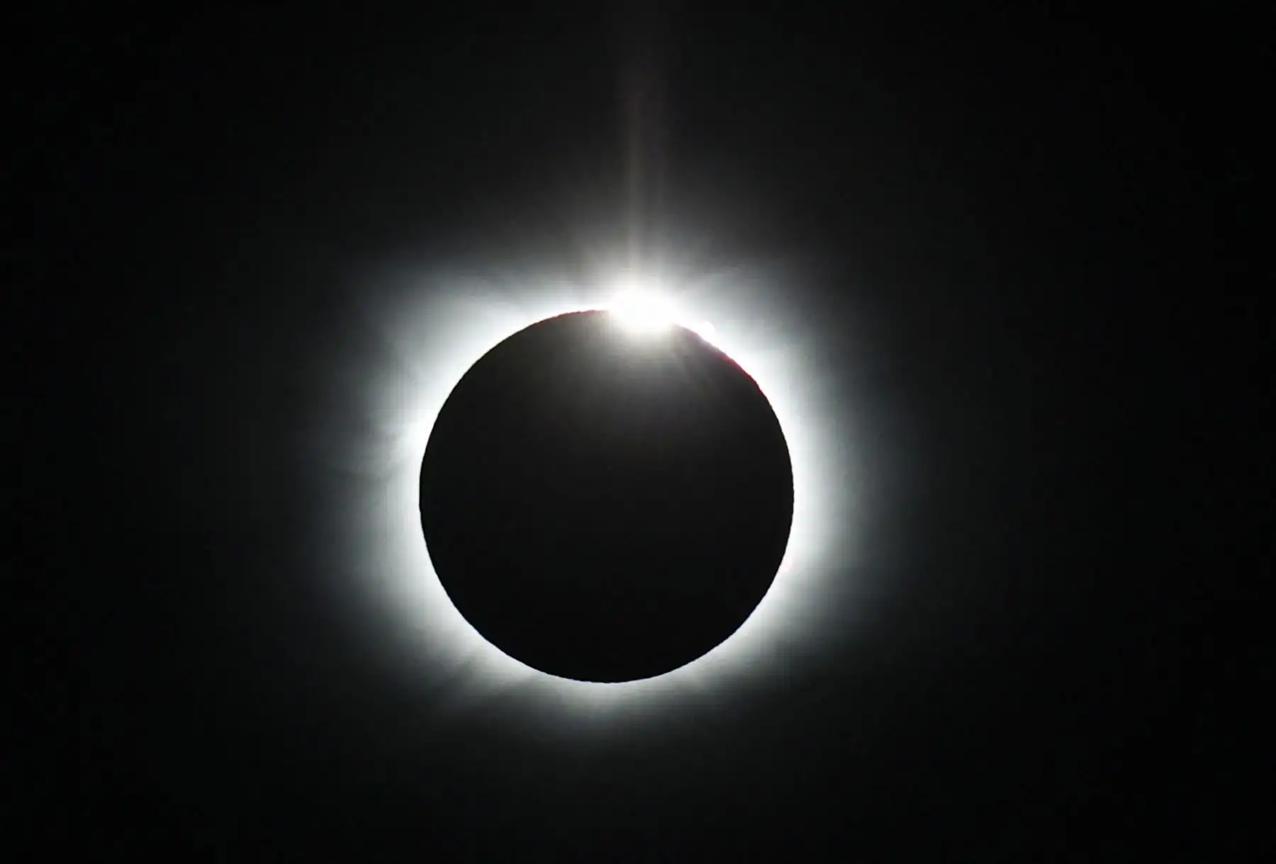 Eclipse solar total 2026: sigue la transmisión en vivo este 12 de agosto