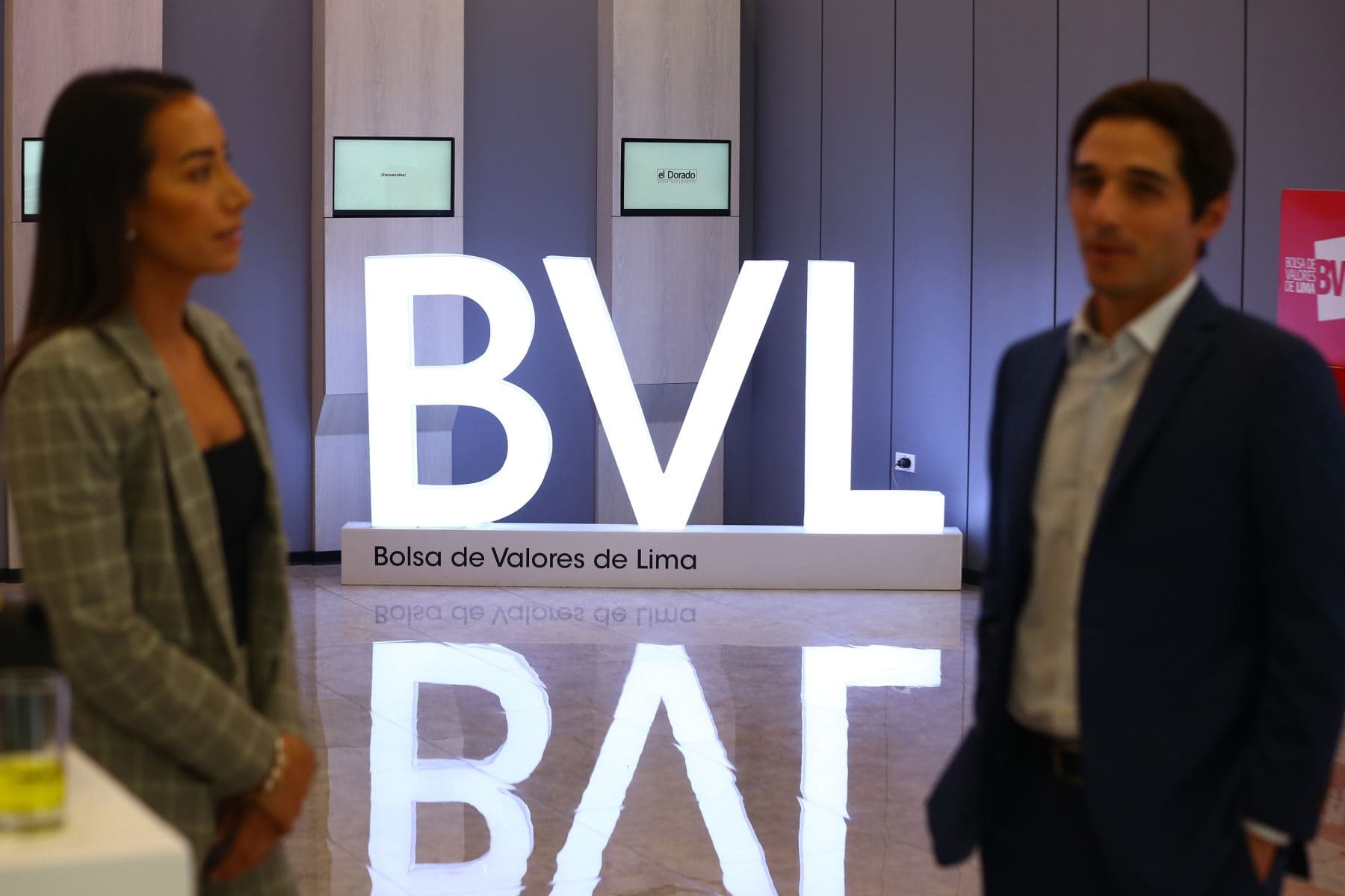 Bolsa de Valores de Lima presenta ganancias pese a descenso de Wall Street