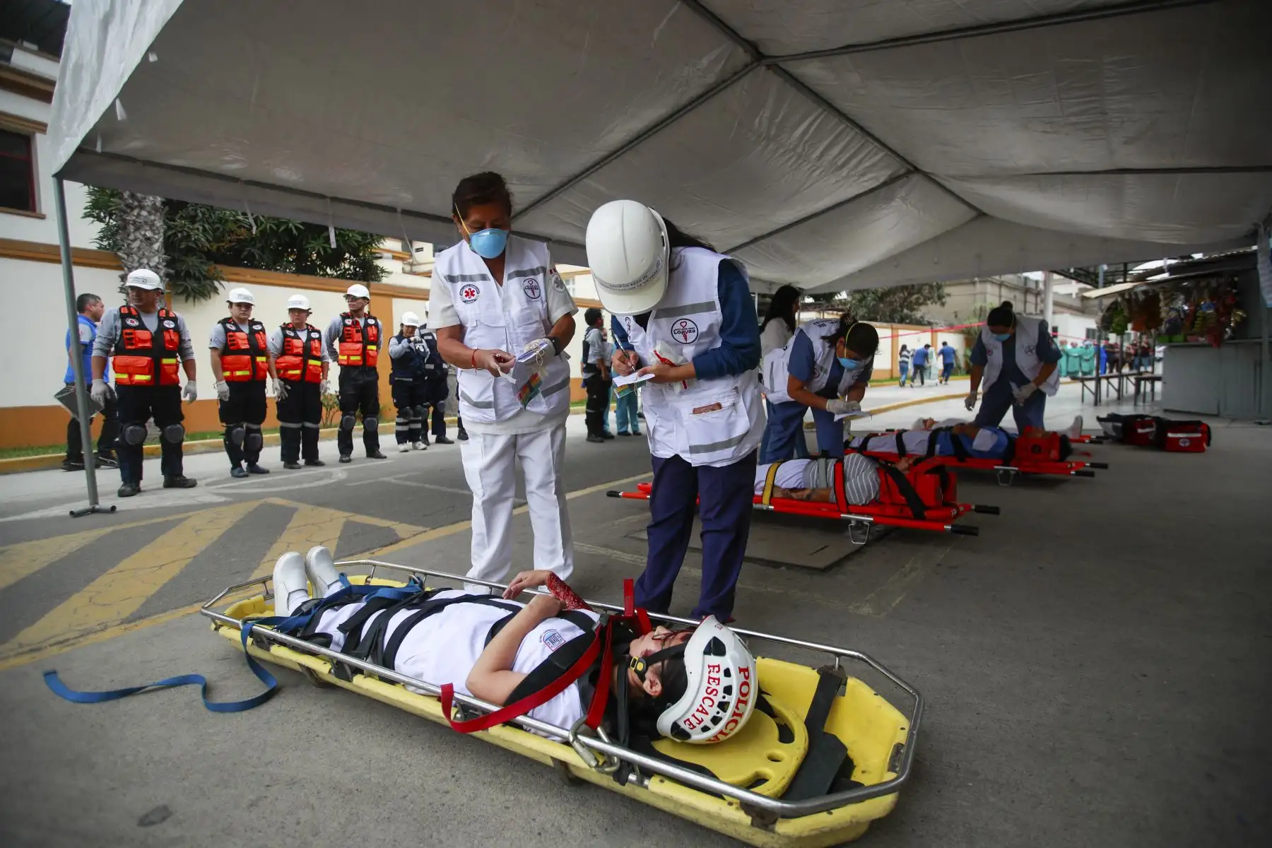 Hospital Loayza despliega personal médico y brigadas durante simulacro nacional