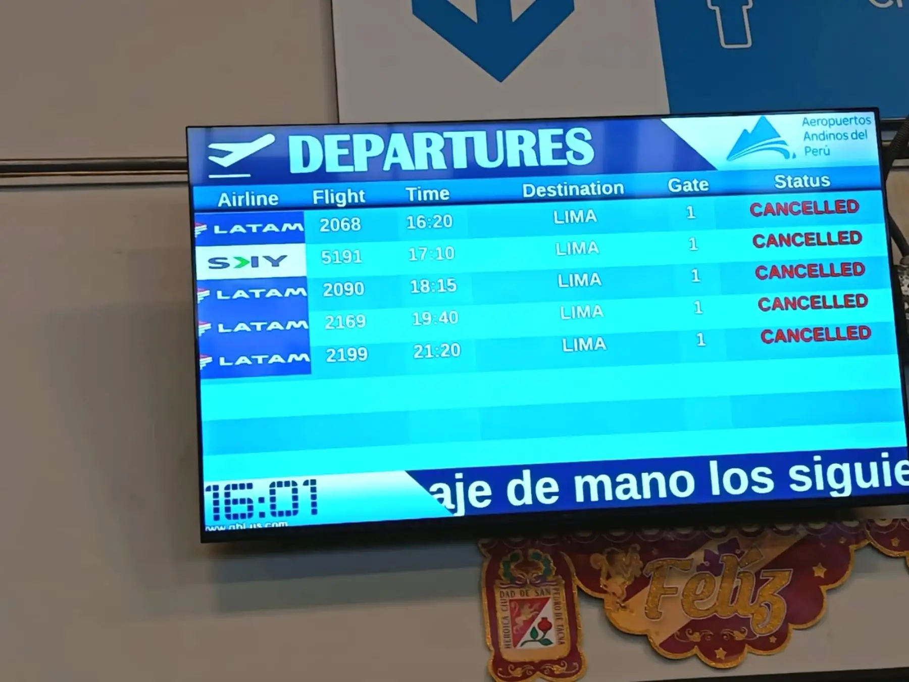 Vuelos en el aeropuerto de Tacna continúan suspendidos por lluvias intensas