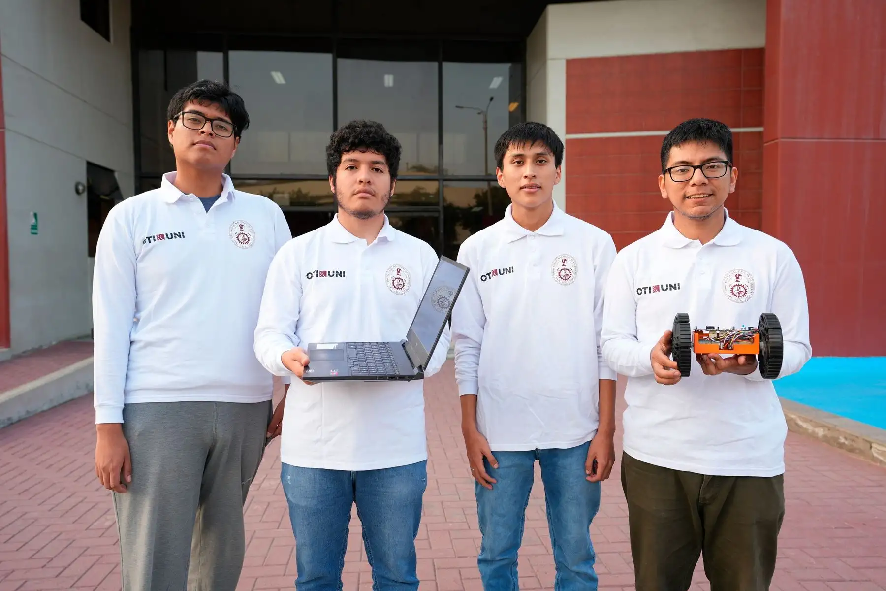 Robot autónomo de exploración espacial hecho en la UNI compite en Japón